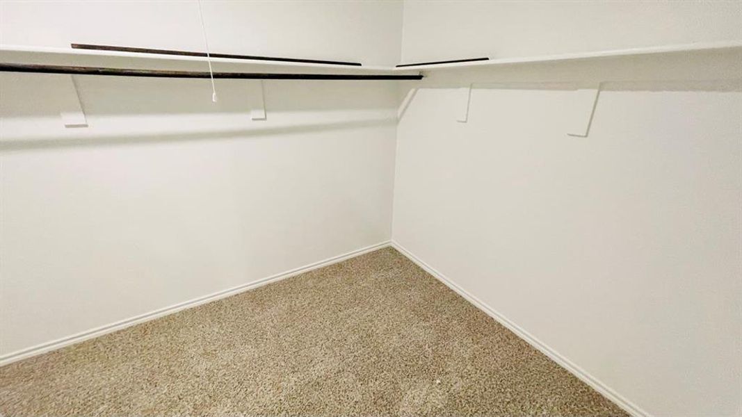 Spacious, unfurnished interior of a new home in Sunnycreek, Fort Worth (Image 11). Spacious, unfurnished interior of a new home in Sunnycreek, Fort Worth (Image 11).