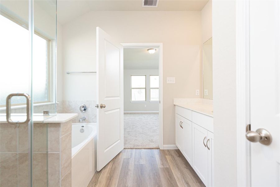 Furnished interior view inside a new home in , Alvin (Image 5).