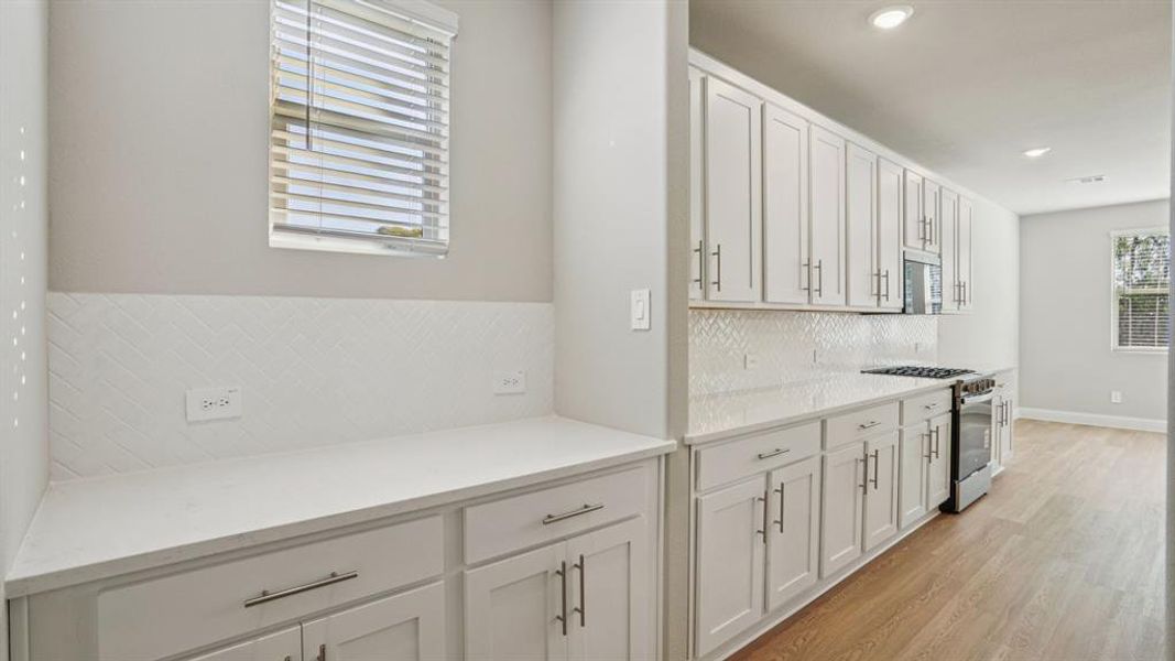 Photo is not of the actual home, but is an inspirational photo of builder’s model home and may depict options, furnishings, and/or decorator features that are not included.