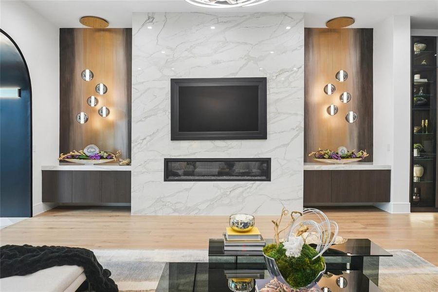 Furnished interior view inside a new home in , Southlake (Image 12).