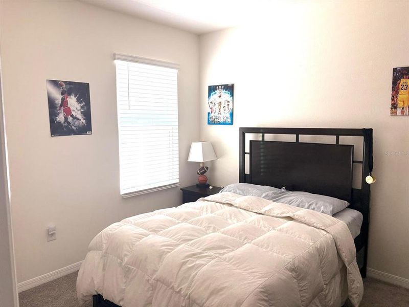 Furnished interior view inside a new home in Kindred, Kissimmee (Image 9).