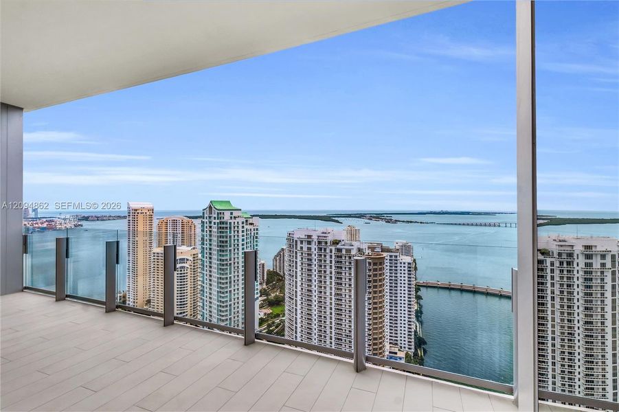 Condo located in Miami, FL showcasing its design and architecture (Image 29). Condo located in Miami, FL showcasing its design and architecture (Image 29).
