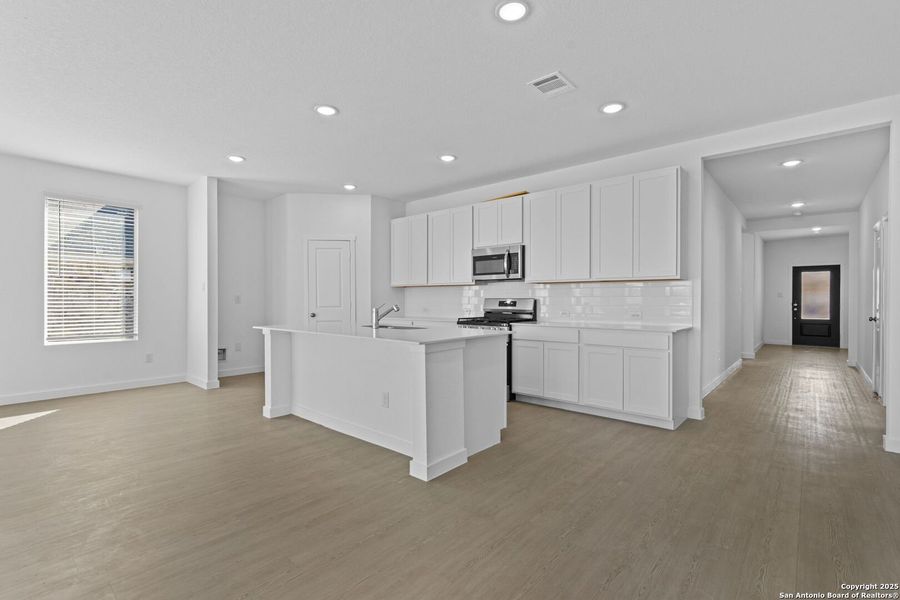 Furnished interior view inside a new home in Gatehouse: Classic Collection, New Braunfels (Image 4). Furnished interior view inside a new home in Gatehouse: Classic Collection, New Braunfels (Image 4).