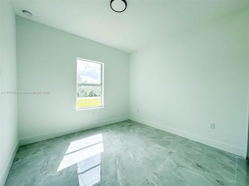 Image 16 of a home in . Image 16 of a home in .