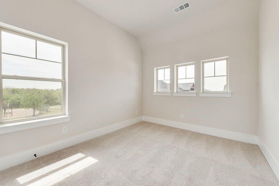 Spacious, unfurnished interior of a new home in Park Place, Prosper (Image 18).