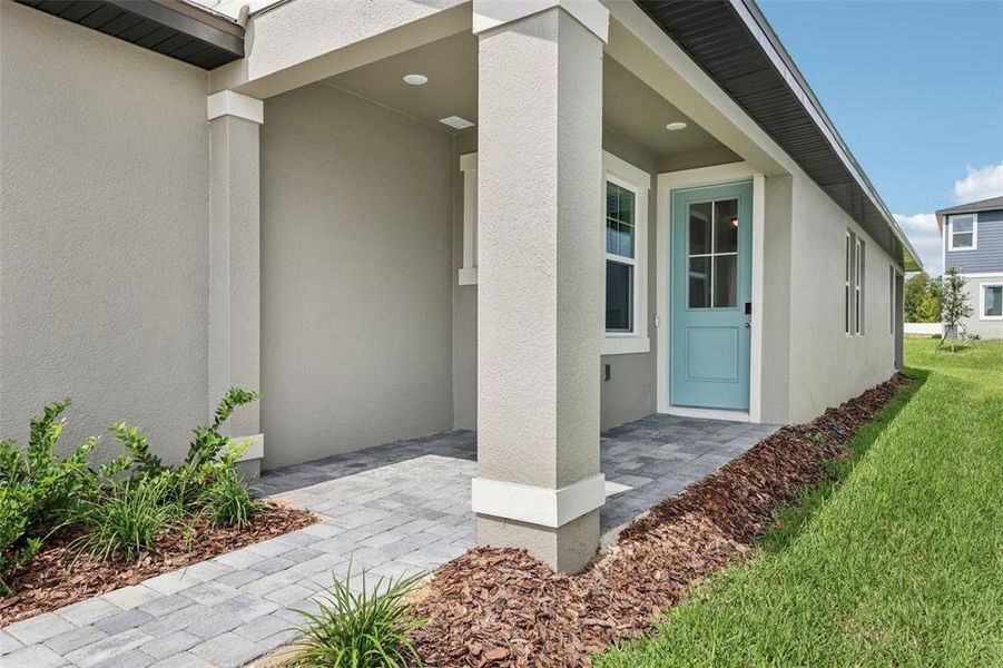 Exterior details and patio area of a home in Cyrene at Minneola, Minneola (Image 3).