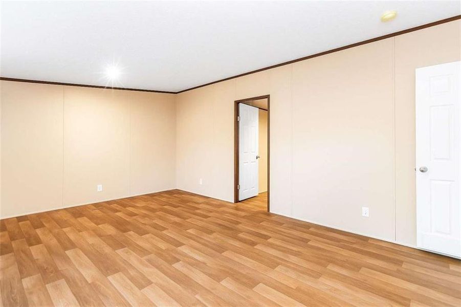 Spacious, unfurnished interior of a new home in , Ellijay (Image 21).