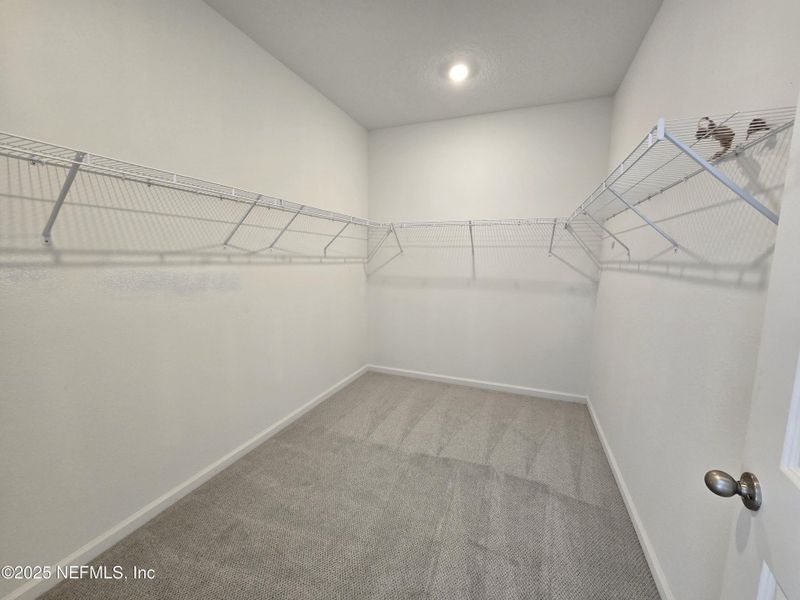 Spacious, unfurnished interior of a new home in Hyland Trail, Green Cove Springs (Image 18). Spacious, unfurnished interior of a new home in Hyland Trail, Green Cove Springs (Image 18).