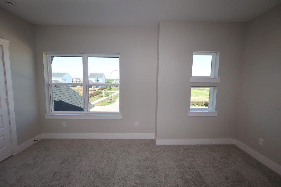Spacious, unfurnished interior of a new home in Elyson - Reserve Collection, Katy (Image 34).