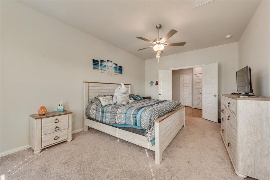 Furnished interior view inside a new home in Hunters Ridge, Crowley (Image 19).
