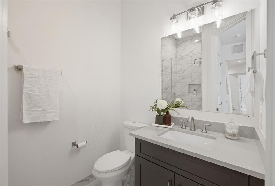 Furnished interior view inside a new home in , Dallas (Image 6).