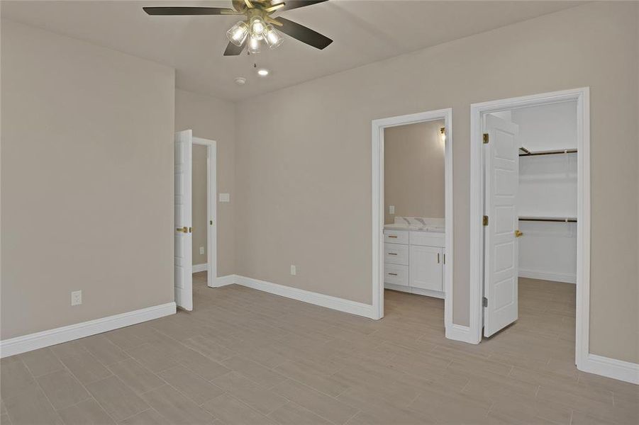 Spacious, unfurnished interior of a new home in , Granbury (Image 21).