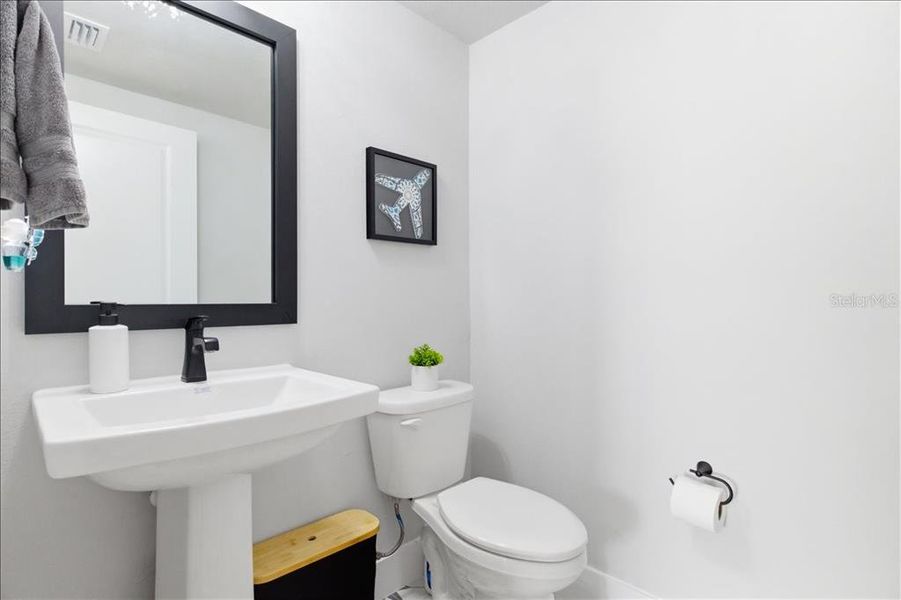 Furnished interior view inside a new home in , Sarasota (Image 41).