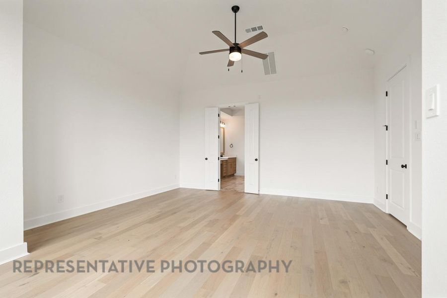 Spacious, unfurnished interior of a new home in Elyson: 80ft. lots, Katy (Image 21). Spacious, unfurnished interior of a new home in Elyson: 80ft. lots, Katy (Image 21).