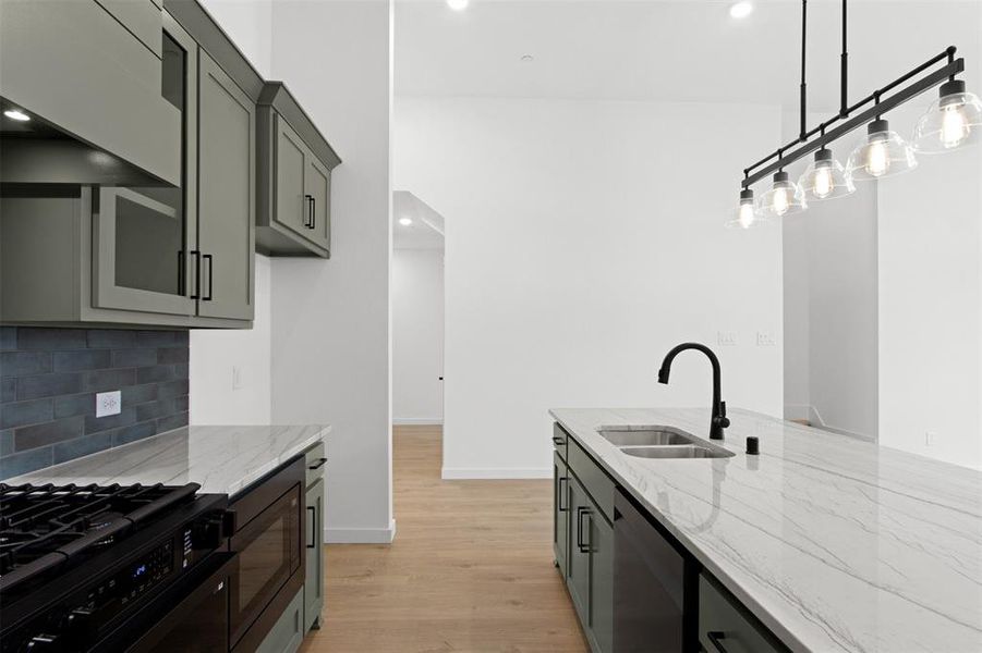 014-12412AudubonTrail-Wylie-TX-75098-Kitchen.jpg-SMALL