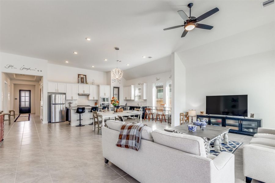 Furnished interior view inside a new home in Mavera, Conroe (Image 5).