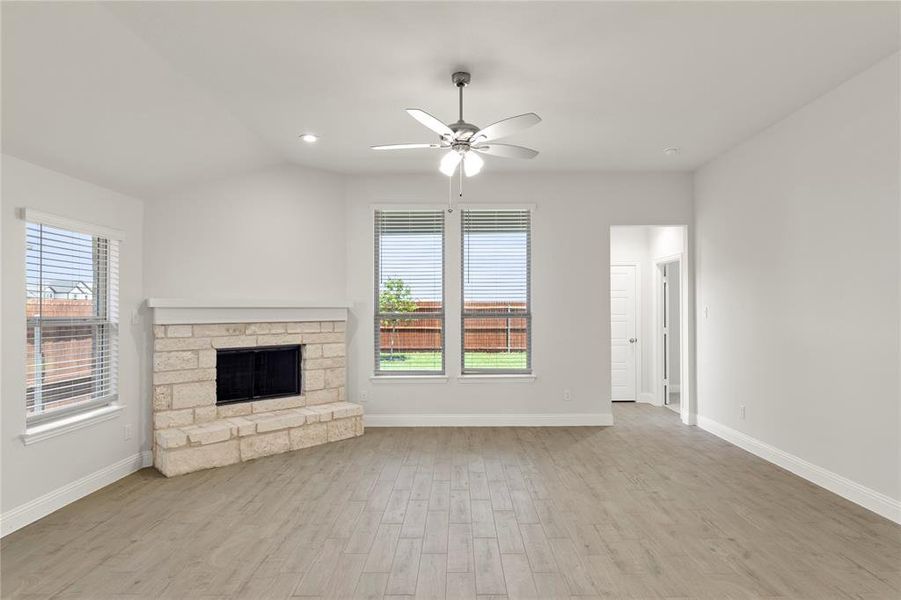 15. 1017 Goya - Family 15. 1017 Goya - Family