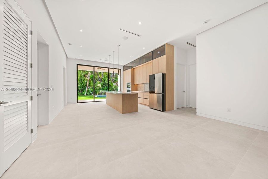 Spacious, unfurnished interior of a new home in , Miami (Image 44). Spacious, unfurnished interior of a new home in , Miami (Image 44).