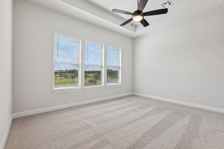 Spacious, unfurnished interior of a new home in 6 Creeks, Kyle (Image 22).