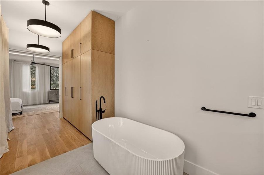 Furnished interior view inside a new home in , Atlanta (Image 64).