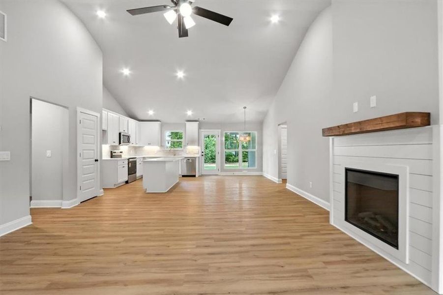 Spacious, unfurnished interior of a new home in , Hartwell (Image 41).