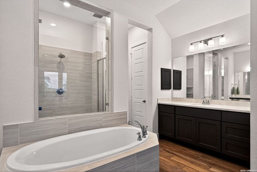 Furnished interior view inside a new home in , Bulverde (Image 30).