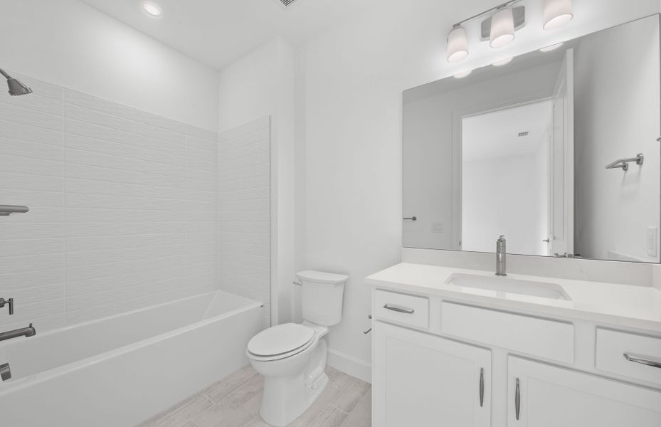 Furnished interior view inside a new home in Terreno, Naples (Image 6).