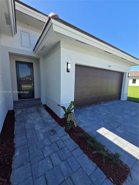 Exterior details and patio area of a home in , Homestead (Image 35).
