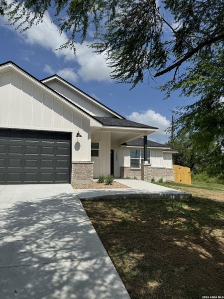 Front exterior of a new home in , Three Rivers, TX, highlighting curb appeal (Image 2). Front exterior of a new home in , Three Rivers, TX, highlighting curb appeal (Image 2).