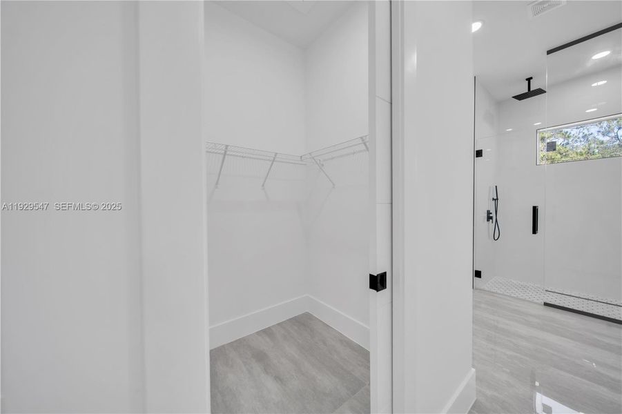 Spacious, unfurnished interior of a new home in , Lehigh Acres (Image 37). Spacious, unfurnished interior of a new home in , Lehigh Acres (Image 37).