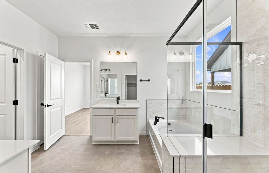 Furnished interior view inside a new home in Kuempel Farms, Pflugerville (Image 5).