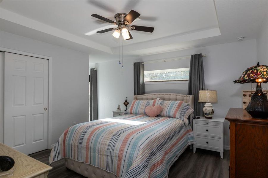 Furnished interior view inside a new home in , Ocklawaha (Image 9).