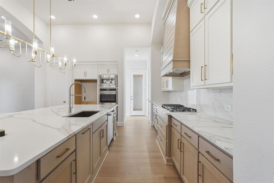 Furnished interior view inside a new home in Saddle Star Estates, Rockwall (Image 6).