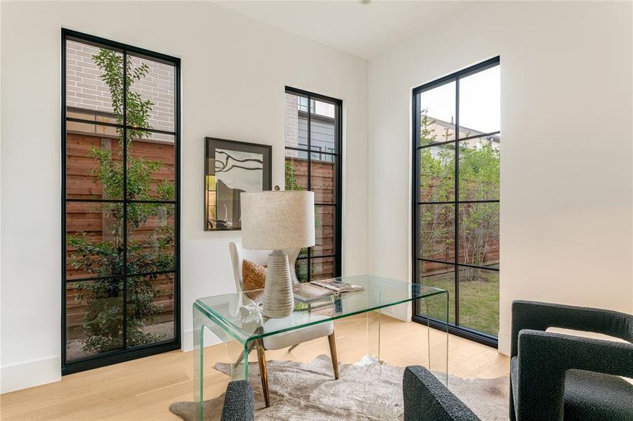 Furnished interior view inside a new home in , Dallas (Image 10).