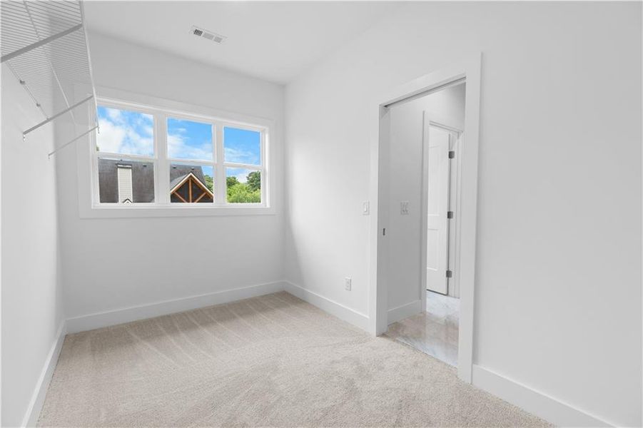Spacious, unfurnished interior of a new home in , Marietta (Image 41).