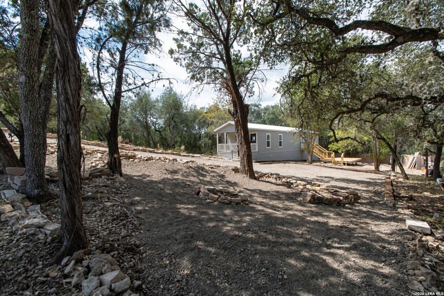 Natural landscape and outdoor views near in Canyon Lake (Image 21). Natural landscape and outdoor views near in Canyon Lake (Image 21).