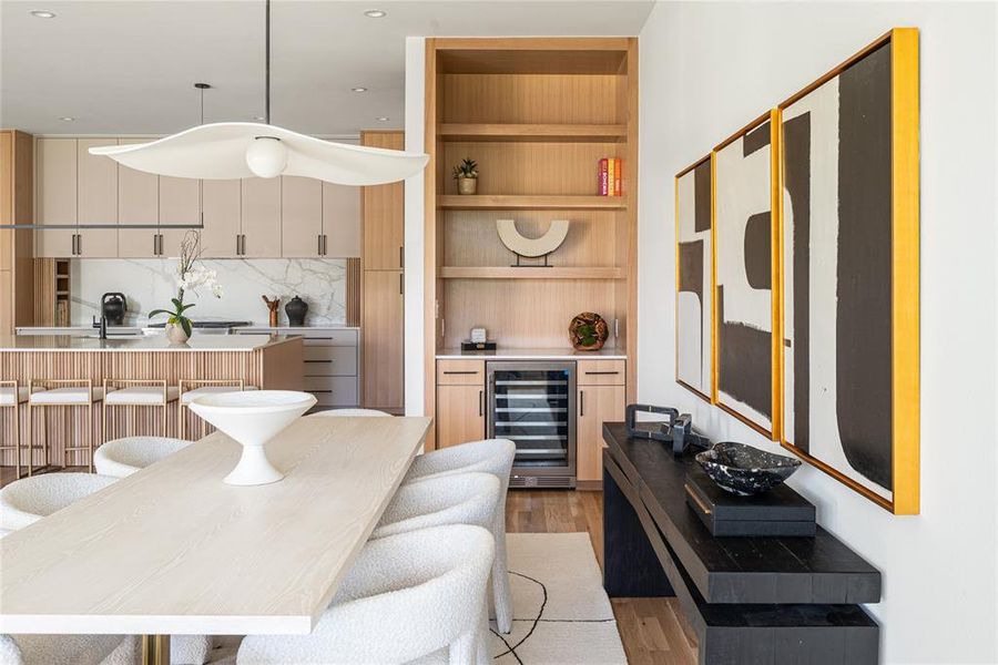 Furnished interior view inside a new home in , Dallas (Image 24).