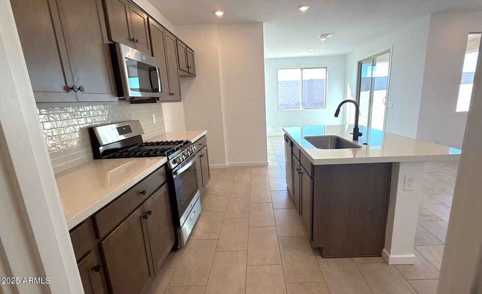 F89B0D6F-1125-4B93-9FB9-C003ABB966B8