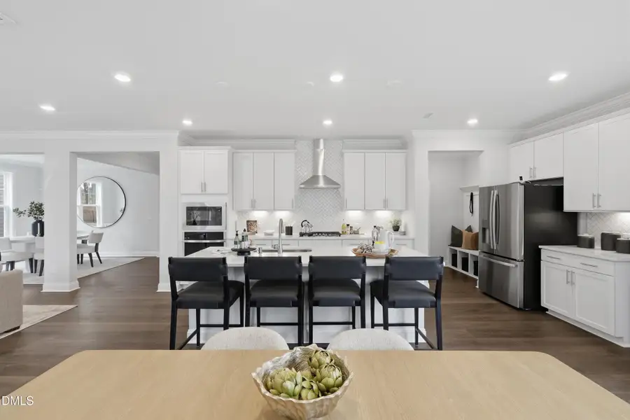 SUN_ShawRidge_Pic_EastmanIII_QMI_3_Kitch