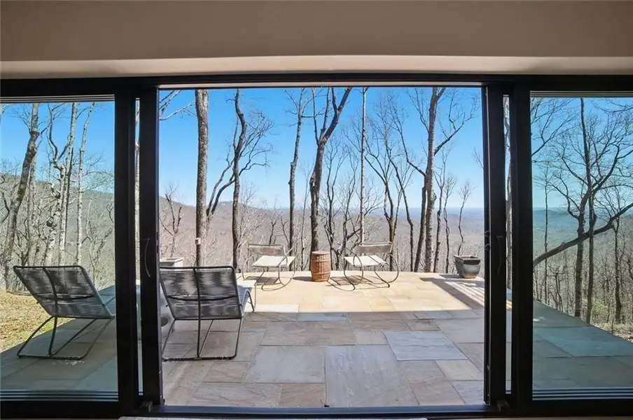 Exterior details and patio area of a home in , Jasper (Image 20).