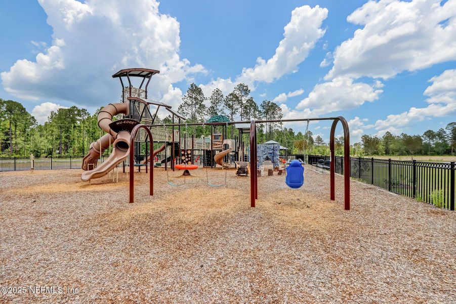 Community amenities in , Yulee (Image 24).