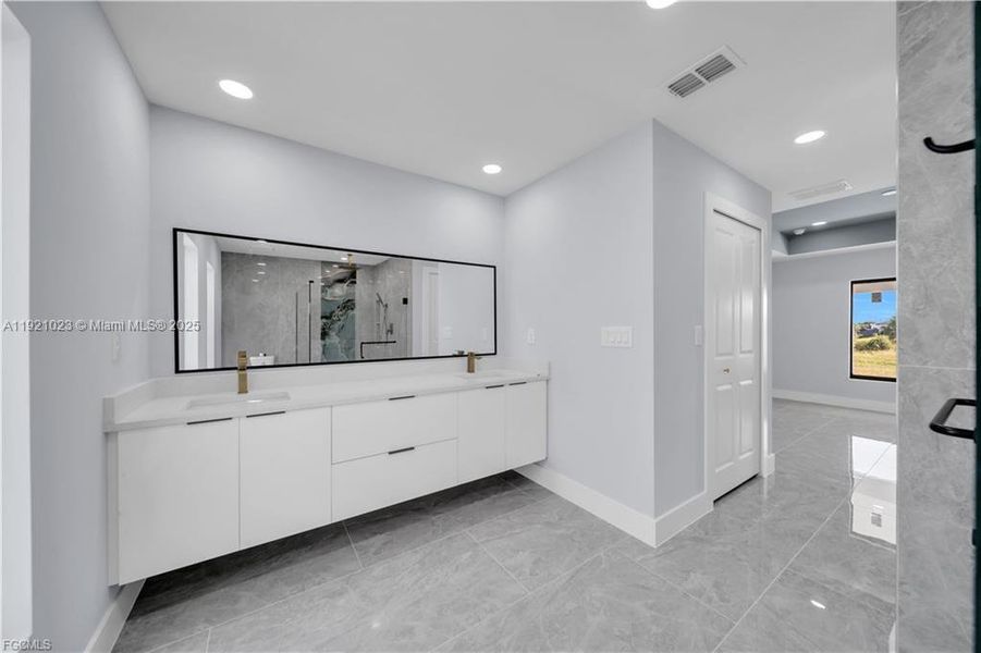 Furnished interior view inside a new home in , Lehigh Acres (Image 15). Furnished interior view inside a new home in , Lehigh Acres (Image 15).