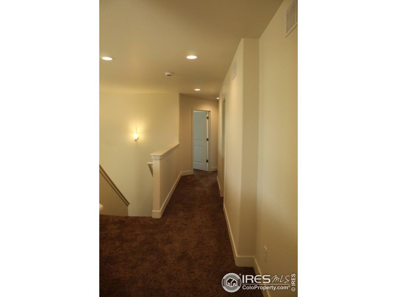 Spacious, unfurnished interior of a new home in , Johnstown (Image 12).