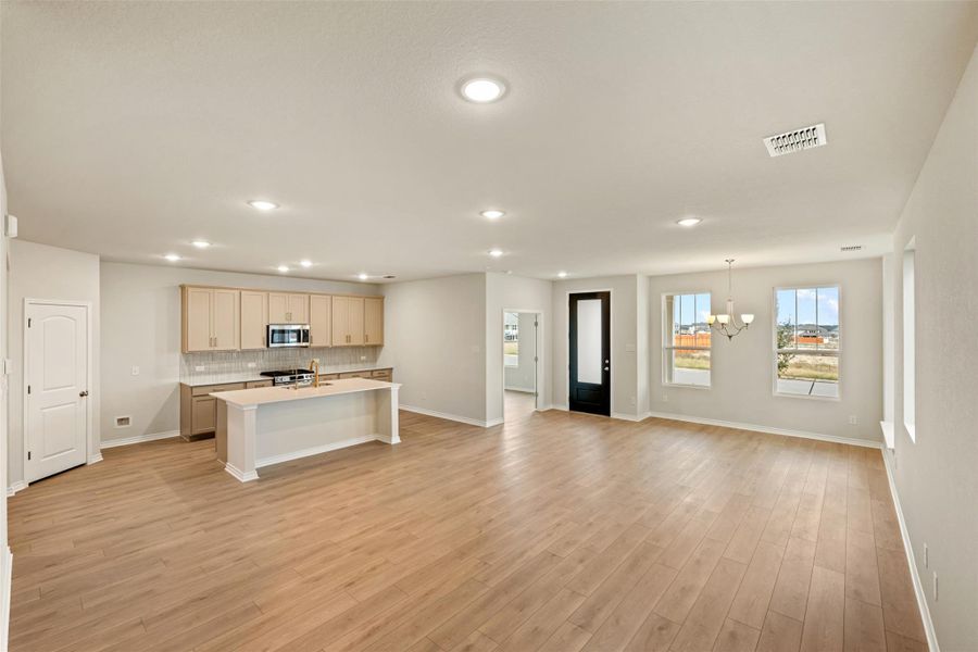 Representative images and renderings are for illustrative purposes. Actual structural options and design finishes of home may vary.