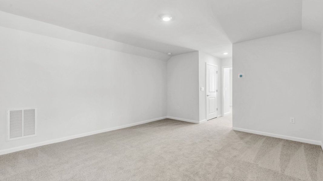 Spacious, unfurnished interior of a new home in Quarry Hills - Freedom, Graham (Image 16).