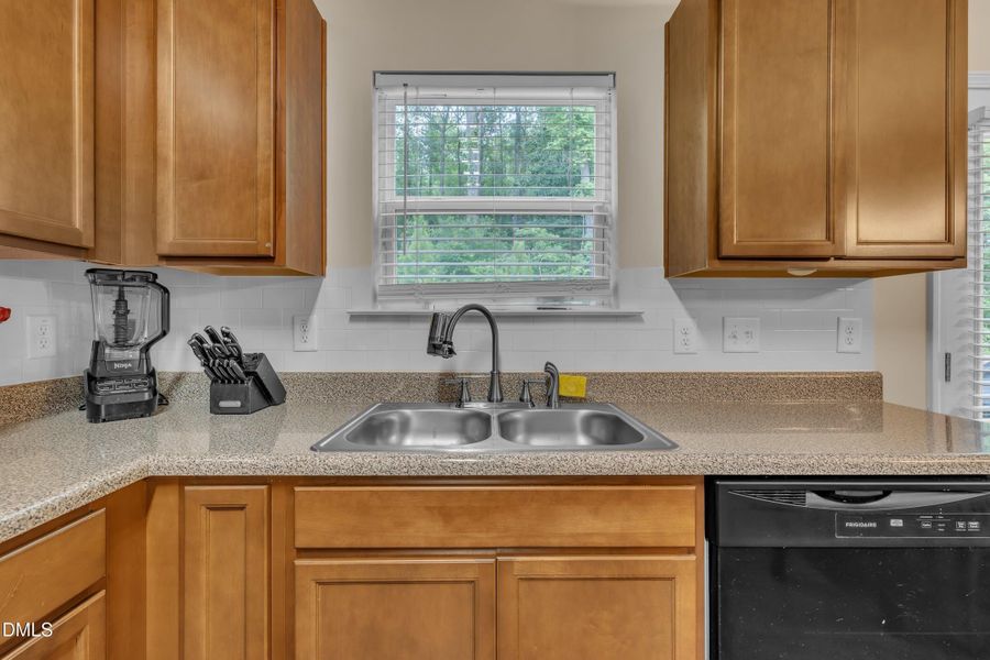 18-111 S Rose Hill Dr-13 18-111 S Rose Hill Dr-13