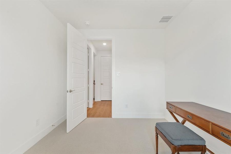 Image 32 of a home in Pecan Square. Image 32 of a home in Pecan Square.