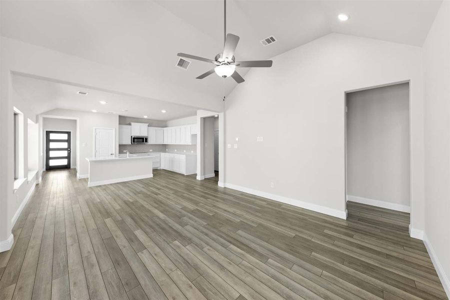 Representative unfurnished interior of a home built from the Corrigan by Pacesetter Homes in Elevon, Lavon (Image 21).
