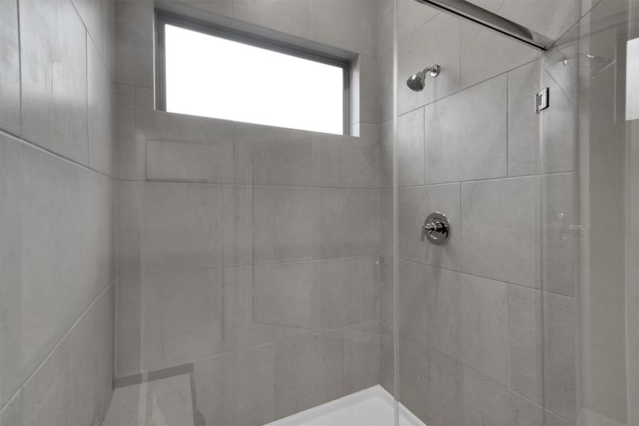 Furnished interior view inside a new home in River Ranch 55', Mont Belvieu (Image 32). Furnished interior view inside a new home in River Ranch 55', Mont Belvieu (Image 32).