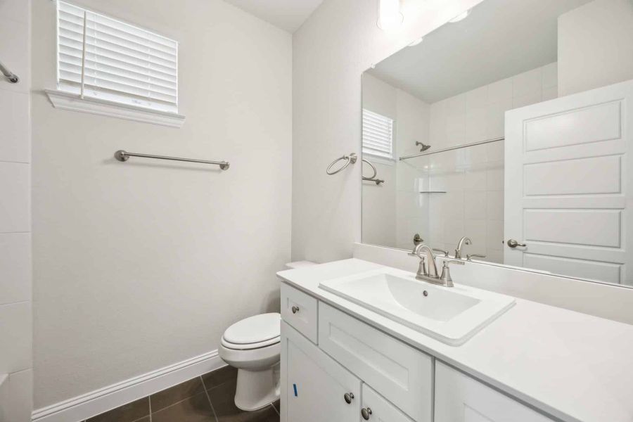 Furnished interior view inside a new home in Summer Crest, Fort Worth (Image 10). Furnished interior view inside a new home in Summer Crest, Fort Worth (Image 10).